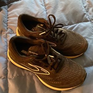 EUC brooks glycerin 19    7.5